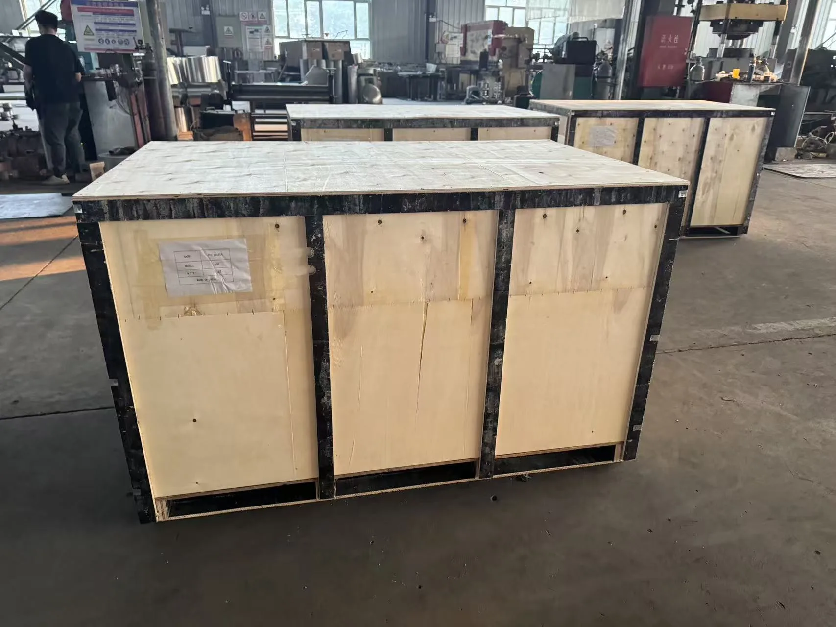 Wooden export crate for compact oil refining equipment
