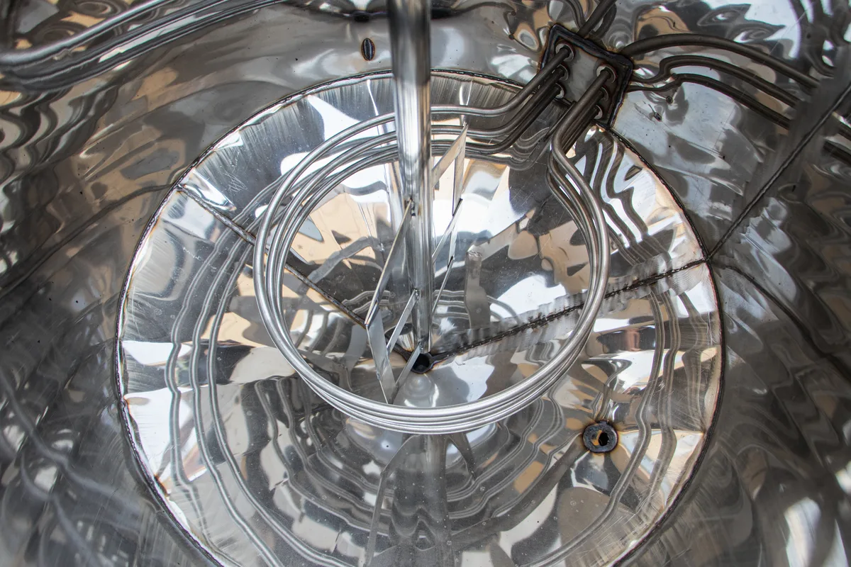 B-Type Oil Refining Machine — Open tank interior