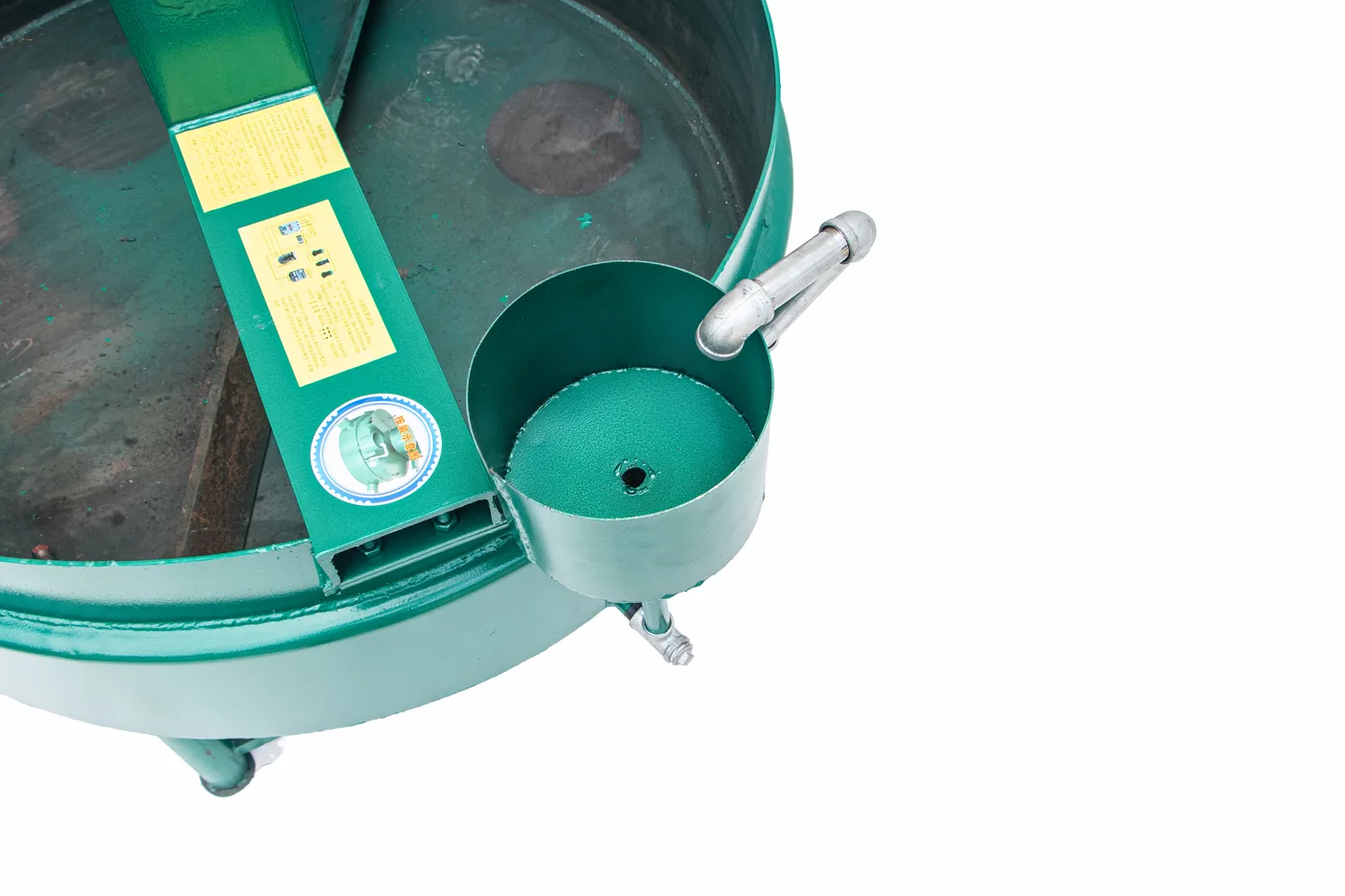 Flat-Bottom Thermal-Oil Fired Roaster — Pan interior & stirrer
