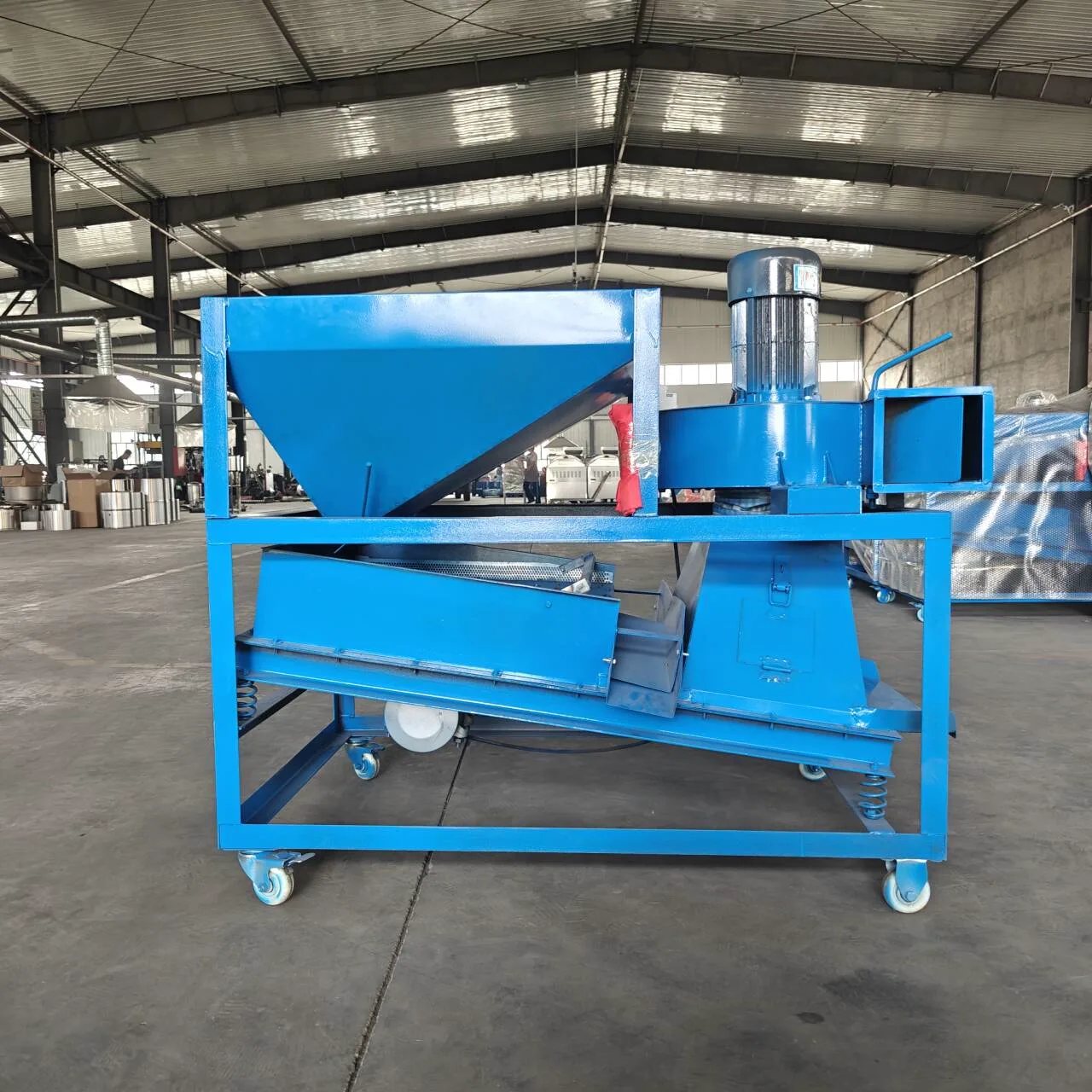 Vibrating screen working principle — double-deck screening and air aspiration